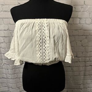Off the shoulders CUTE white shirt